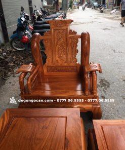 Bộ bàn ghế tần thuỷ hoàng gỗ gõ đỏ cột 12, cột liền, yếm liền, mặt bàn là ván liền.