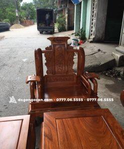 Bộ bàn ghế tần thuỷ hoàng gỗ gõ đỏ cột 12, cột liền, yếm liền, mặt bàn là ván liền.