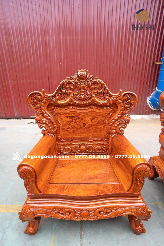 Bộ bàn ghế hoàng gia luxury gỗ hương đá mẫu mới 2025 6 Bộ bàn ghế hoàng gia luxury gỗ hương đá mẫu mới 2024