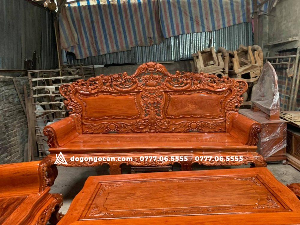 Bộ bàn ghế hoàng gia gỗ hương đá chân 12 tay đặc hàng vip 4 Bộ bàn ghế hoàng gia luxury gỗ hương đá mẫu mới 2024