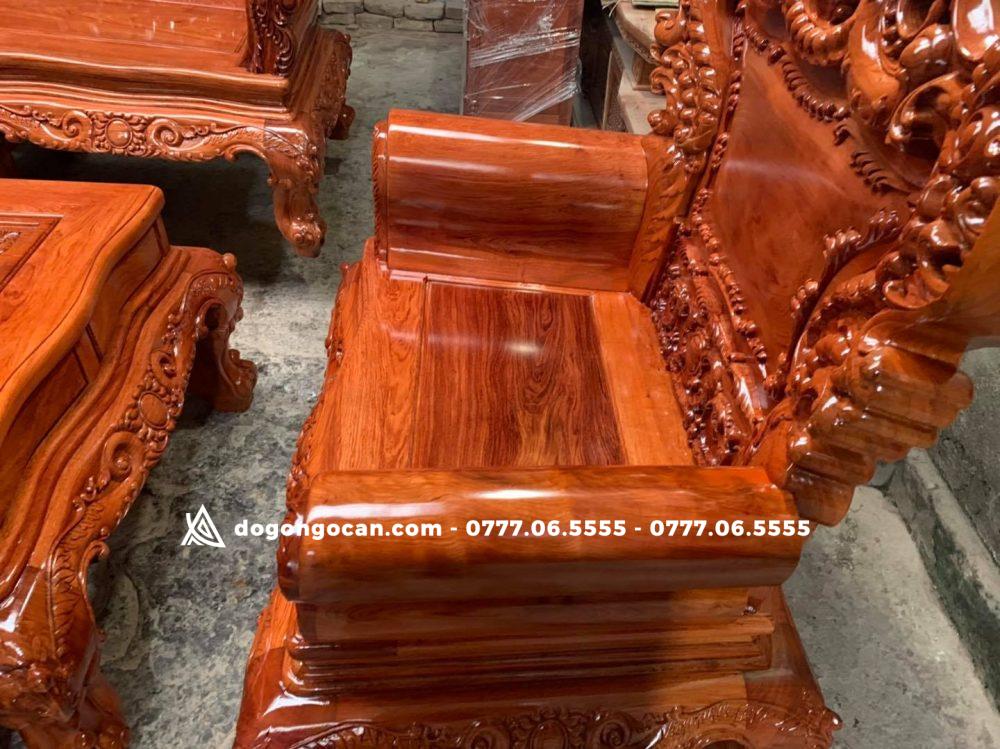 Bộ bàn ghế hoàng gia luxury gỗ hương đá mẫu mới 2025 11 Bộ bàn ghế hoàng gia luxury gỗ hương đá mẫu mới 2024