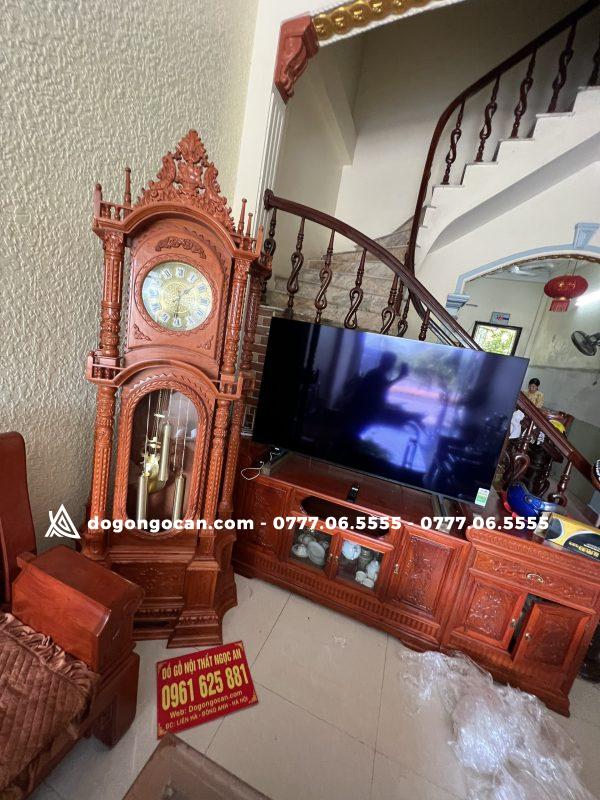 Đồng hồ gỗ đứng giá rẻ gỗ hương đá 7 Đồng hồ gỗ hương đá tự nhiên máy điện tử mẫu đẹp 2023