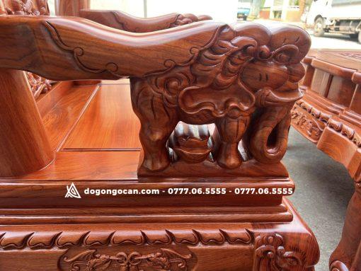 Bộ bàn ghế minh quốc voi chiến cột 14 hàng đẹp đục tay