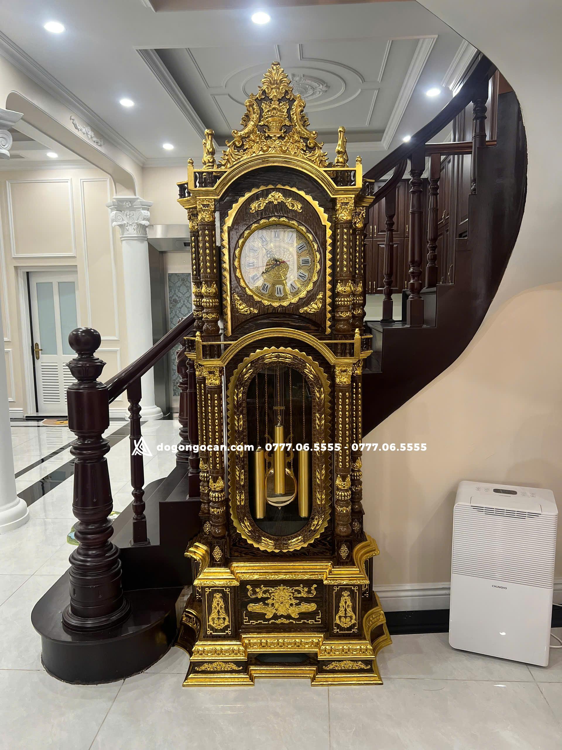 Cây đồng hồ tứ trụ gỗ mun đuôi công dát vàng cao 2m3 1 Import placeholder for 7204