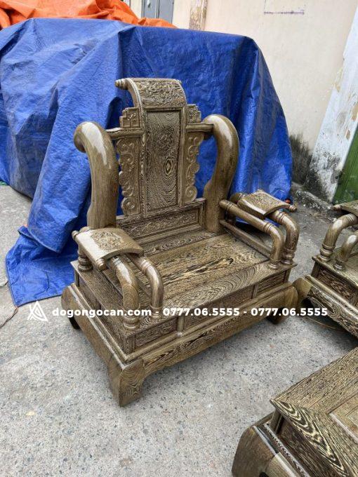 Bộ Tần Thủy Hoàng gỗ Mun đuôi công cột liền – yếm liền