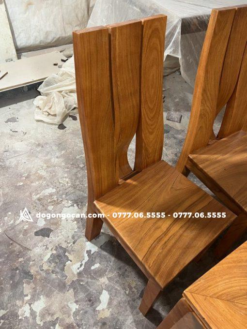 Bộ bàn ăn mẫu mới 6 ghế gỗ gõ đỏ phong cách hiện đại (Chú Minh, Hải Phòng)