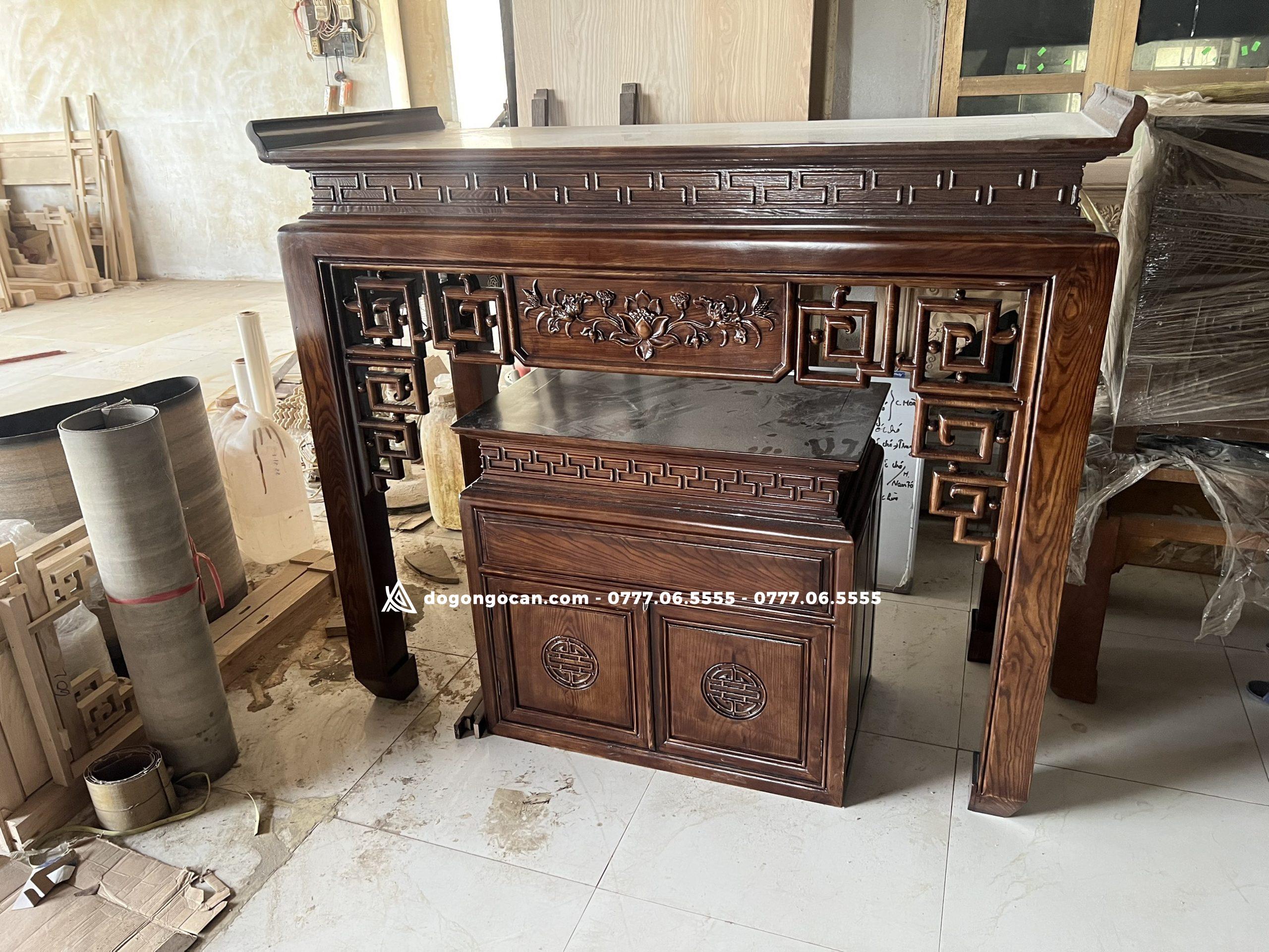 Bàn thờ án gian chân 12 gỗ sồi phun màu giả óc chó 4 BÀN THỜ ÁN GIAN GỖ SỒI 1M97 – MẪU TRẠM SEN Phun Màu Gỗ Óc Chó