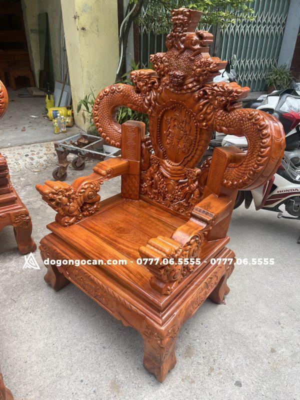 Bộ bàn ghế phòng khách rồng khuỳnh gỗ xà cừ hàng vip 11 Bộ bàn ghế phòng khách rồng khuỳnh gỗ xà cừ hàng vip