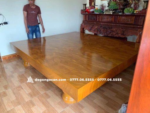 Bộ chiếu ngựa gỗ cẩm vàng đóng hộp
