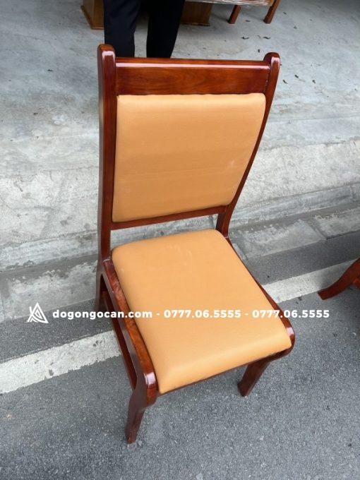 Bộ bàn ghế ăn gỗ hương đá và 10 ghế bọc da nhập khẩu Italia ( Anh Minh – Sóc Sơn , HN )