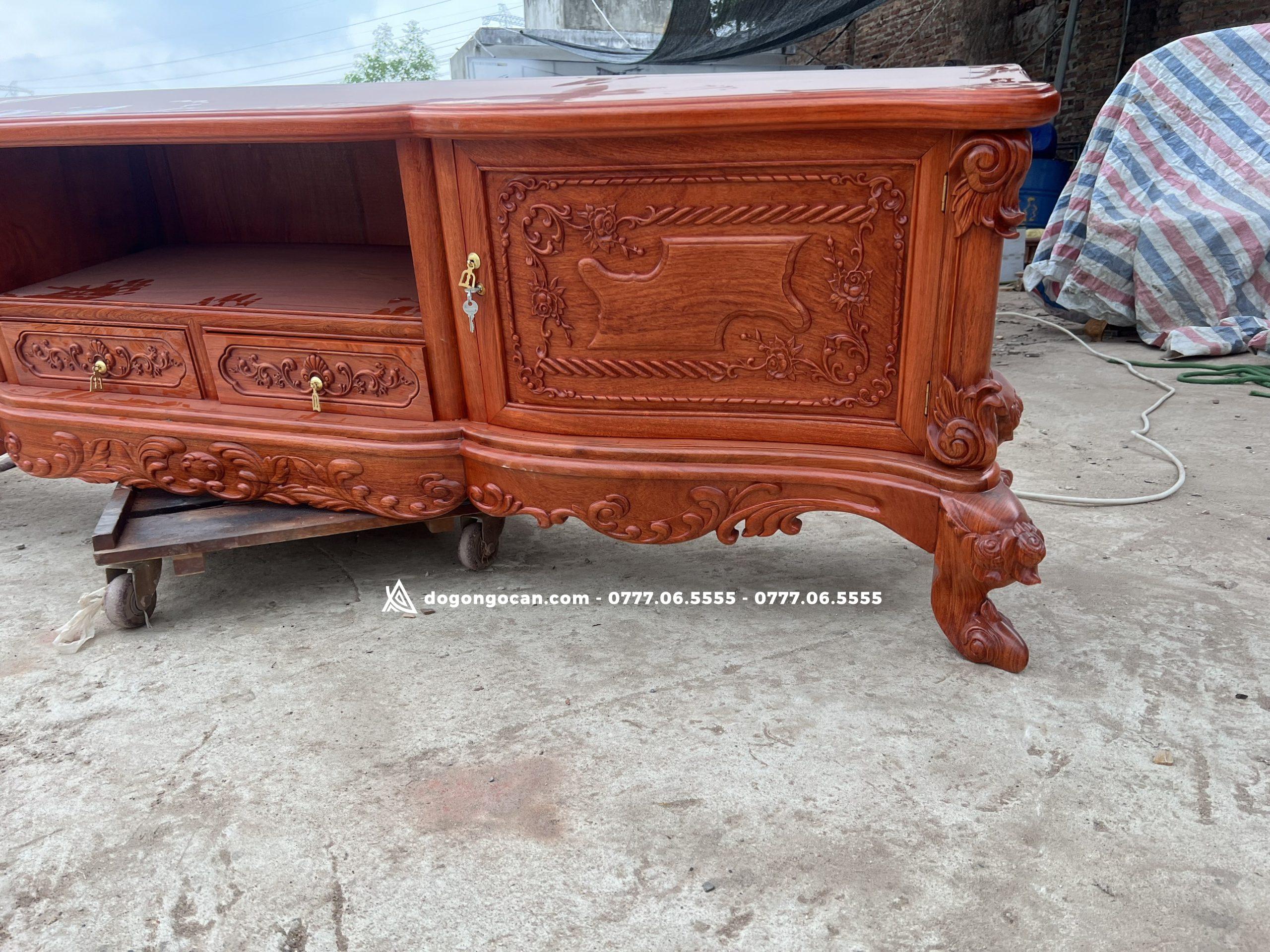 Kệ tivi hoàng gia tân cổ điển gỗ hương đá nam phi hàng loại 1 2 Kệ tivi hoàng gia tân cổ điển gỗ hương đá nam phi hàng loại 1