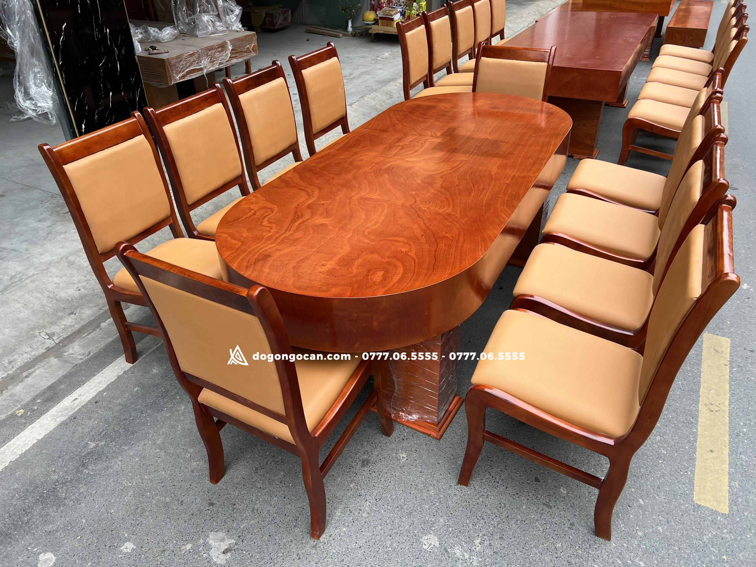 Bàn ăn bầu dục gỗ hương đá kèm 10 ghế bọc da nhập khẩu ( Anh Đông – Ninh Bình ) 1 Import placeholder for 5619