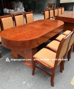 Bàn ăn bầu dục gỗ hương đá kèm 10 ghế bọc da nhập khẩu ( Anh Đông – Ninh Bình )