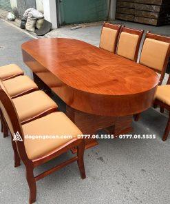 Bàn ăn bầu dục gỗ hương đá kèm 10 ghế bọc da nhập khẩu ( Anh Đông – Ninh Bình )