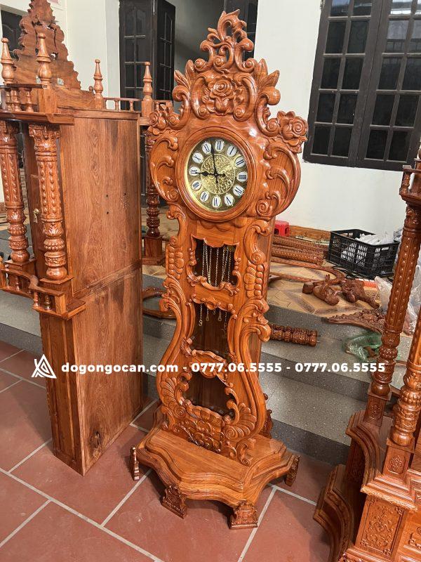 Đồng hồ hoa lá tây kích thước cao 170 cm sâu 75 cm gỗ hương đá . 5 Đồng hồ hoa lá tây kích thước cao 170 cm sâu 75 cm gỗ hương đá .