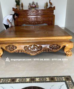 Sập chân quỳ gỗ gõ đỏ nam phi đục ba bông 1m8 * 2m2 ( Chị Yến – Hải Phòng )