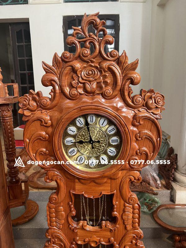 Đồng hồ hoa lá tây kích thước cao 170 cm sâu 75 cm gỗ hương đá . 10 Đồng hồ hoa lá tây kích thước cao 170 cm sâu 75 cm gỗ hương đá .