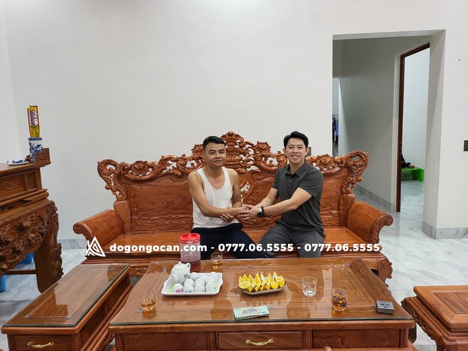 Bộ bàn ghế hoàng gia vương miệng chân 12 gỗ hương đá nam phi 2 Bộ bàn ghế hoàng gia vương miệng chân 12 gỗ hương đá nam phi