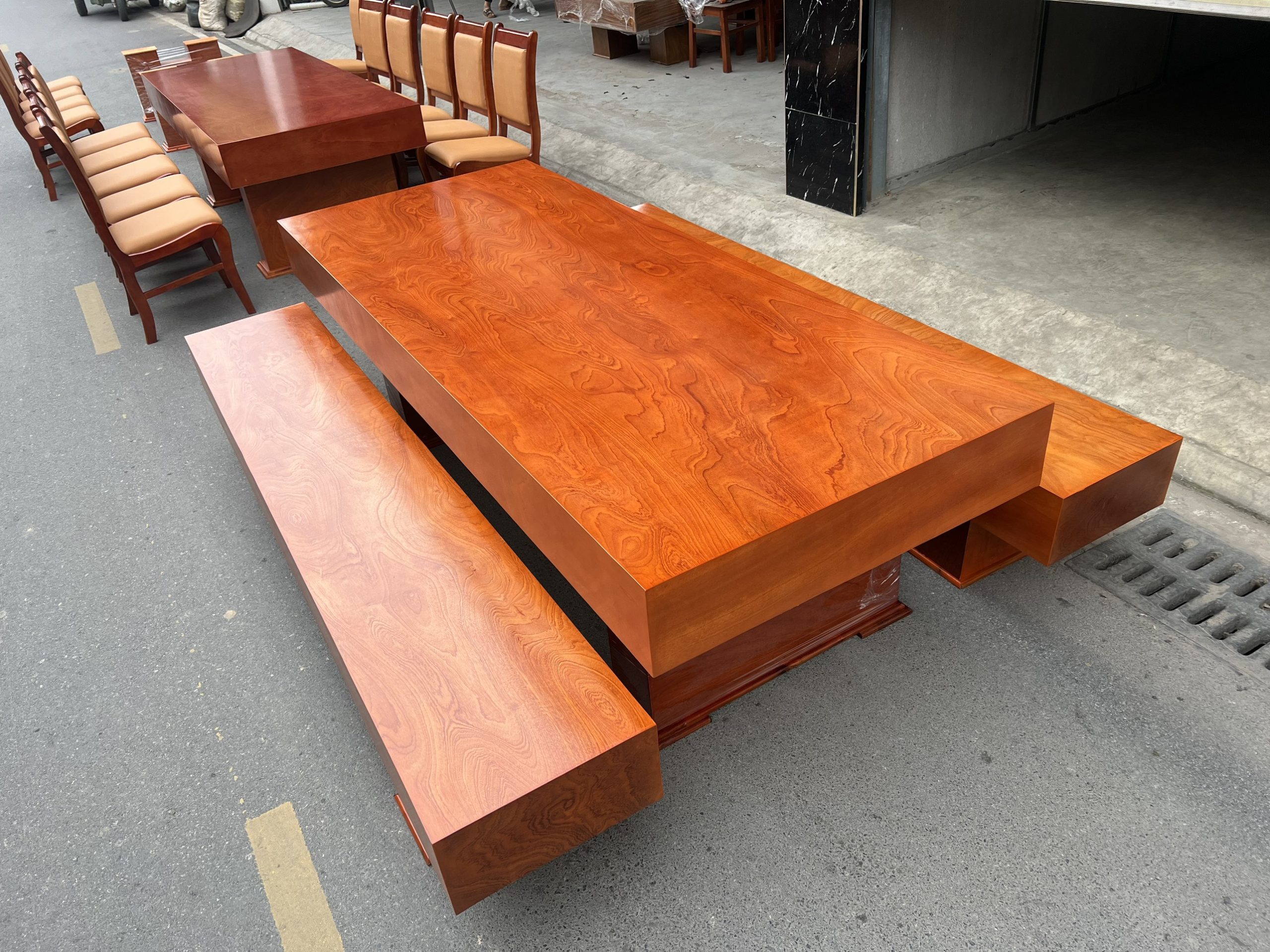 Bộ Bàn Ghế Phòng Khách K3 Gỗ Hương Đá Đóng Hộp Hàng Vip (Anh Vĩnh, Yên Bái) 20 bo ban ghe phong khach k3 go huong da dong hop hang vip anh vinh yen bai ardD scaled