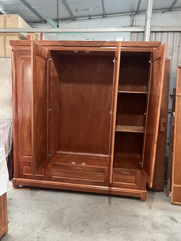 tu quan ao 4 canh go huong da veneer vZvA