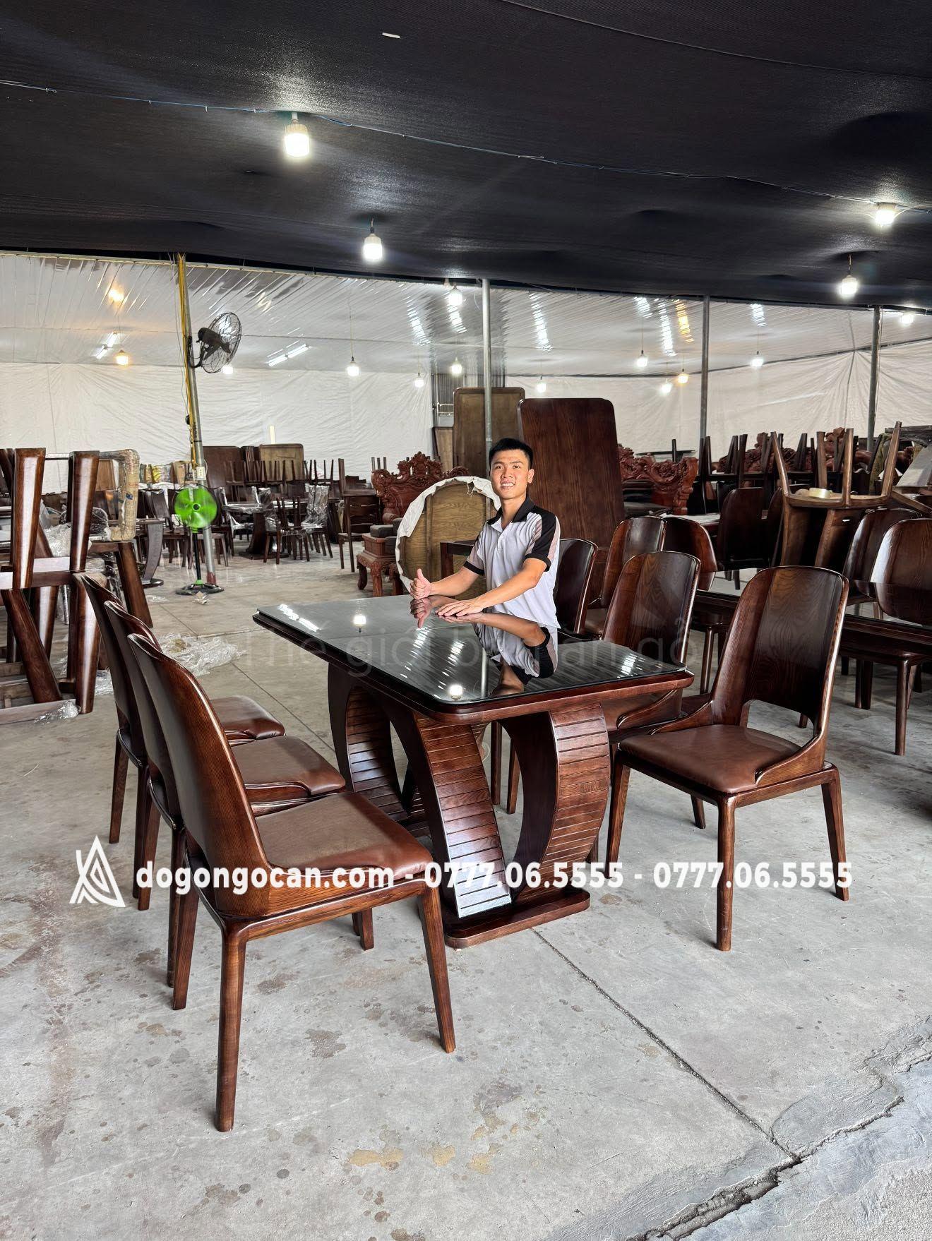 Bàn ăn chân cánh tiên gỗ sồi nga 6 ghế cánh sen mặt đệm víp 3 Bàn ăn chân cánh tiên gỗ sồi nga 6 ghế cánh sen mặt đệm víp